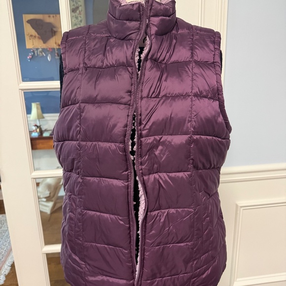 32 Degrees Reversible Puffer Vest, Sz L Sherpa NWOT - UNISEX - Picture 1 of 4